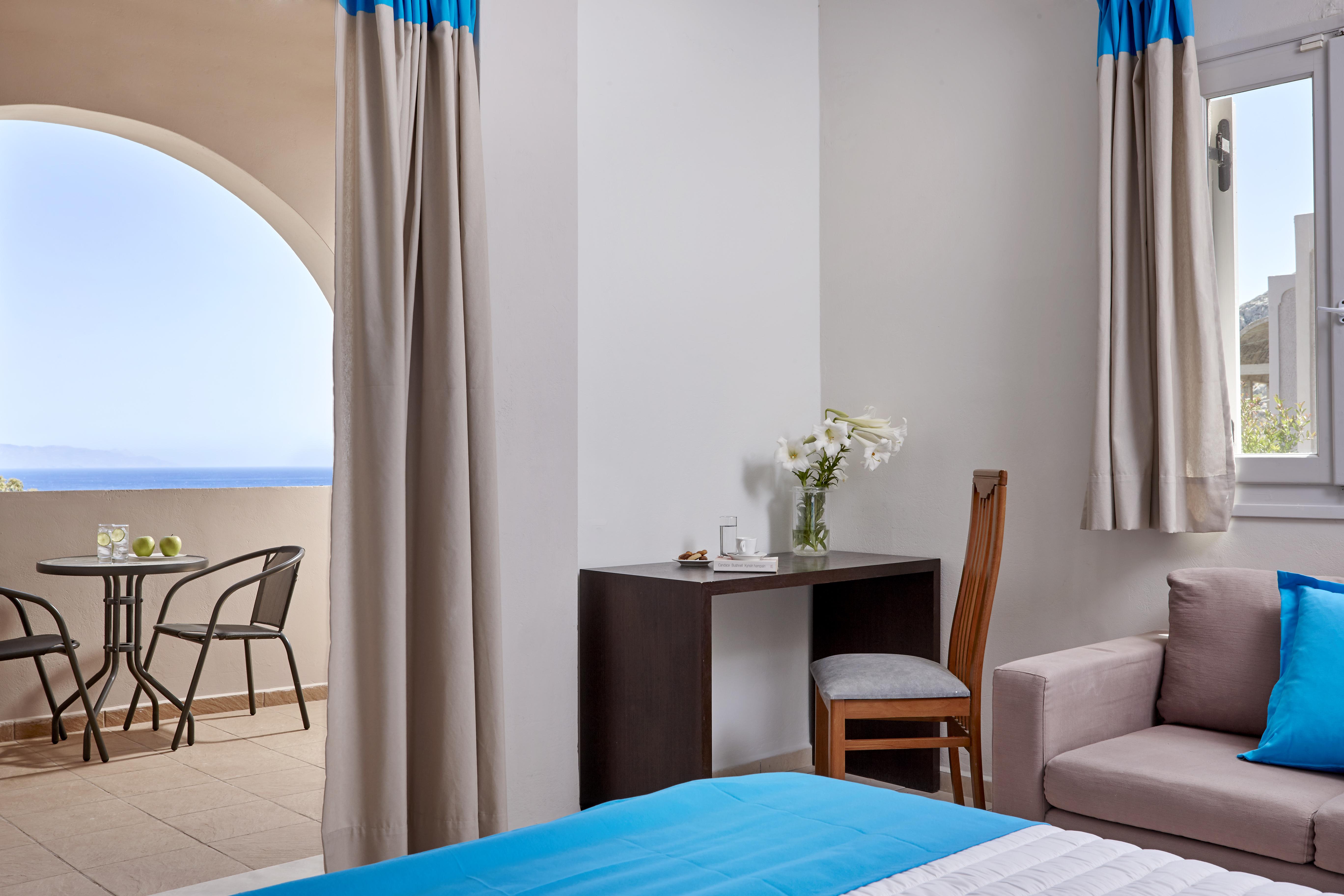 Hotel Terra Blue Santorini Kamári Esterno foto