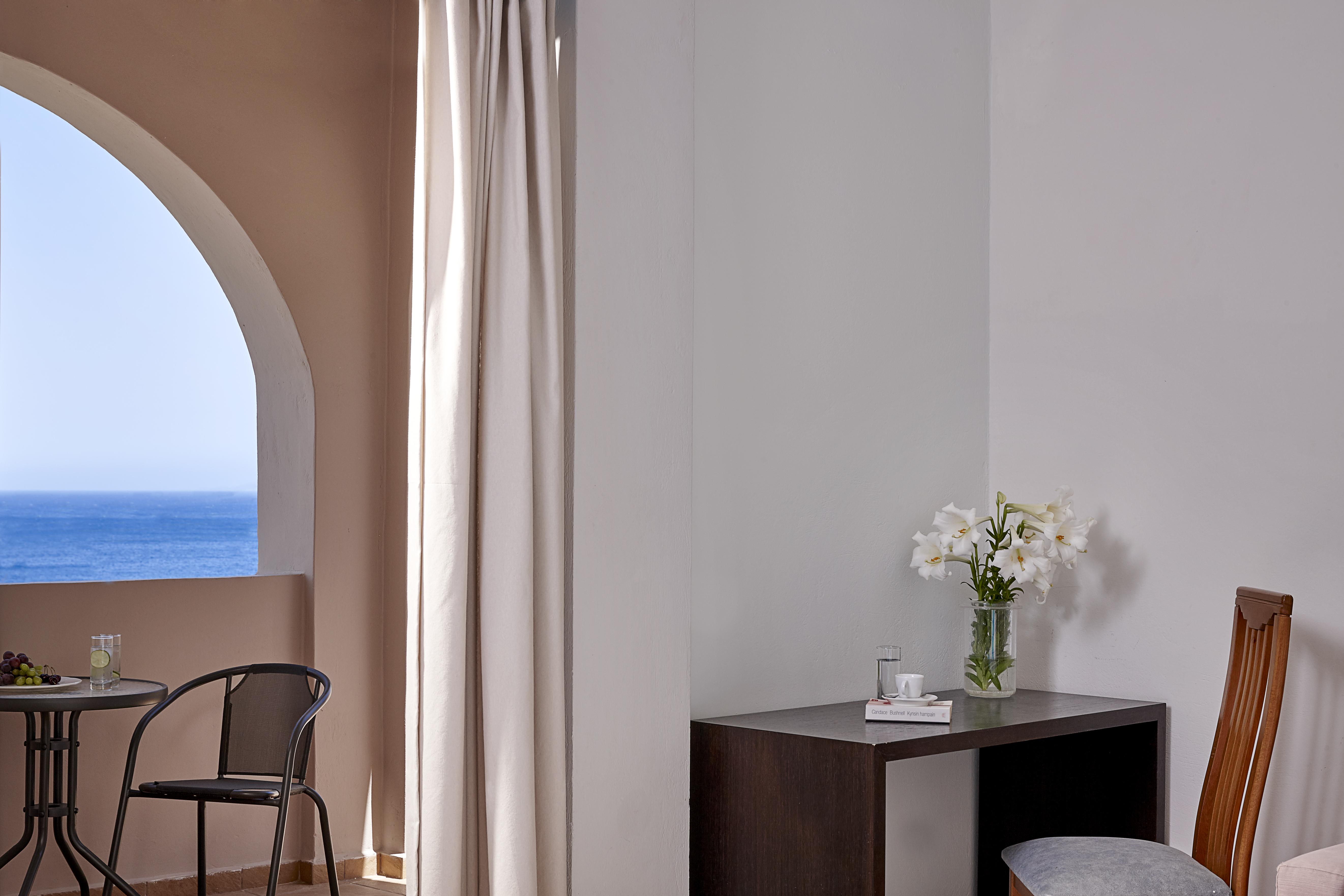 Hotel Terra Blue Santorini Kamári Esterno foto
