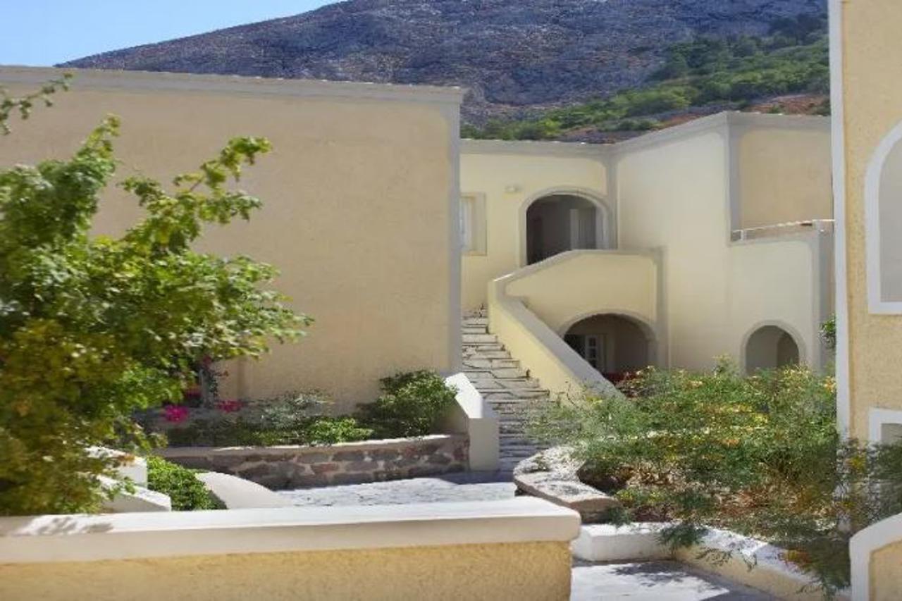 Hotel Terra Blue Santorini Kamári Esterno foto