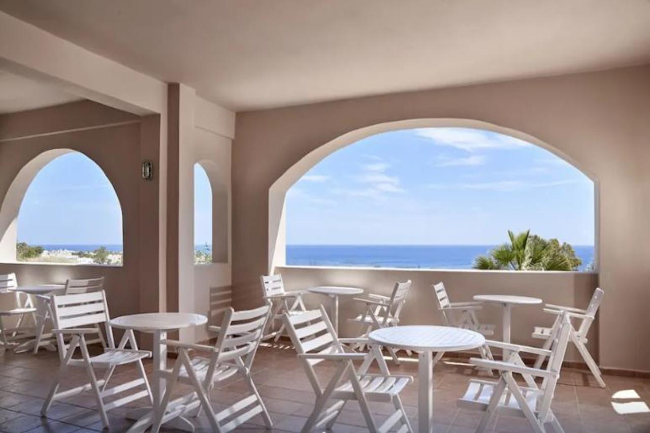 Hotel Terra Blue Santorini Kamári Esterno foto