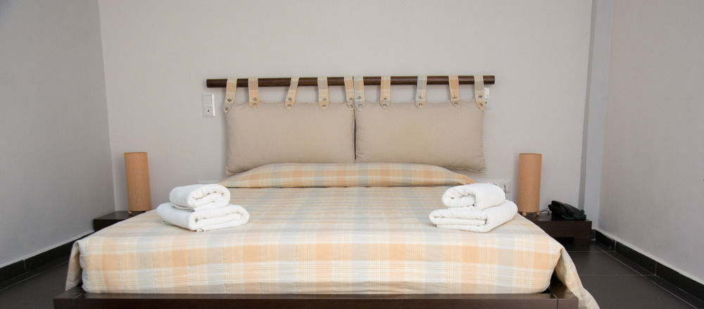 Hotel Terra Blue Santorini Kamári Esterno foto