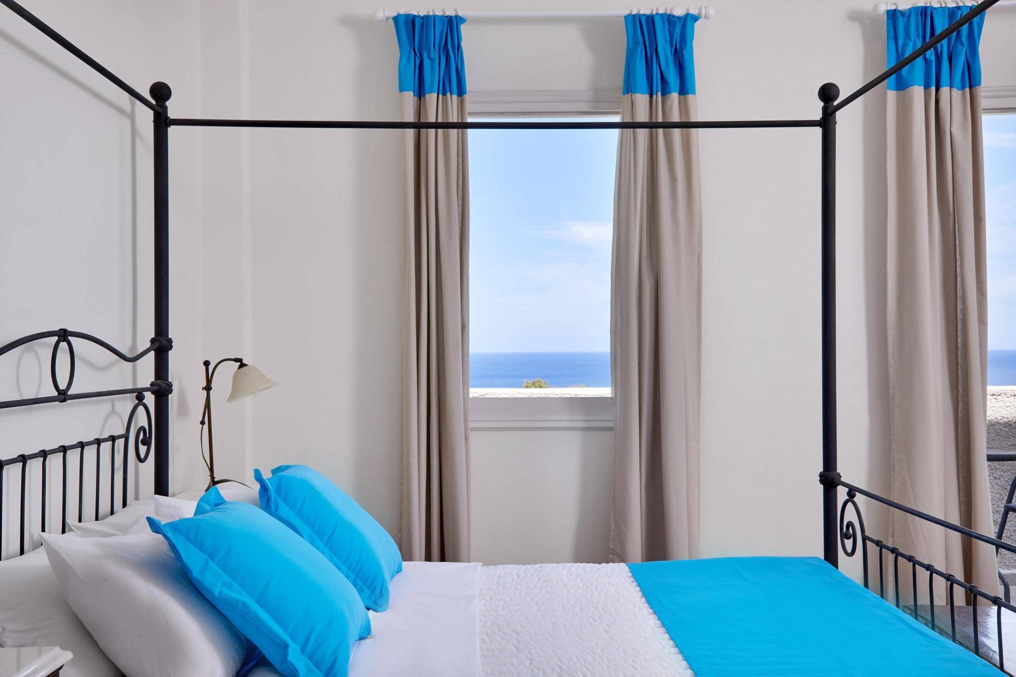 Hotel Terra Blue Santorini Kamári Esterno foto